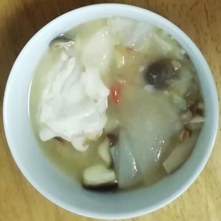 湯葉豆腐入り味噌汁